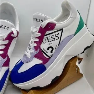 GUESS ロゴ Calebb 厚底 プラットフォーム スニーカー GUESS ロゴ Calebb 厚底 プラットフォーム スニーカー (Guess
